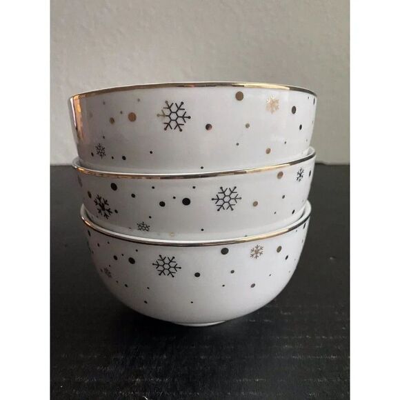 Set Of 3 DISNEY MICKEY MINNIE MOUSE Christmas Soup Snowflakes Red Scarf Bowl NEW - Picture 3 of 12